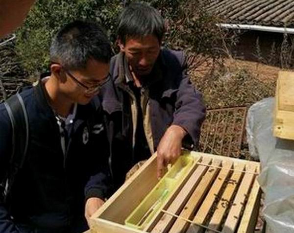 現(xiàn)場指導.jpg