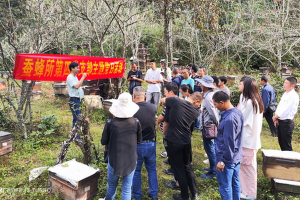 吳克軍同志講黨課.jpg
