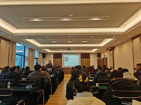會(huì)場授課.jpg